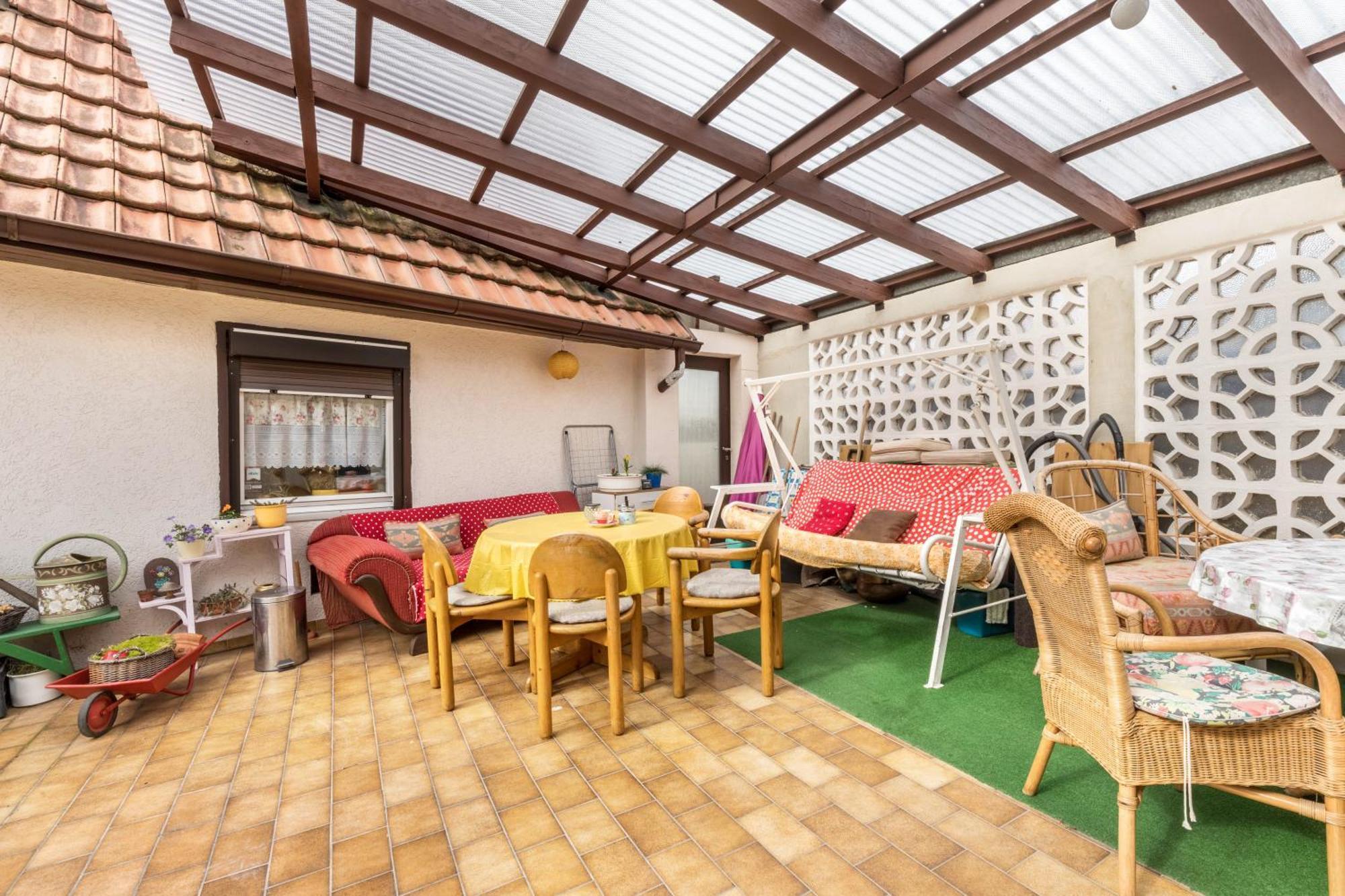Apartmenthaus Ferienwohnungen Sila 바인슈타트 외부 사진