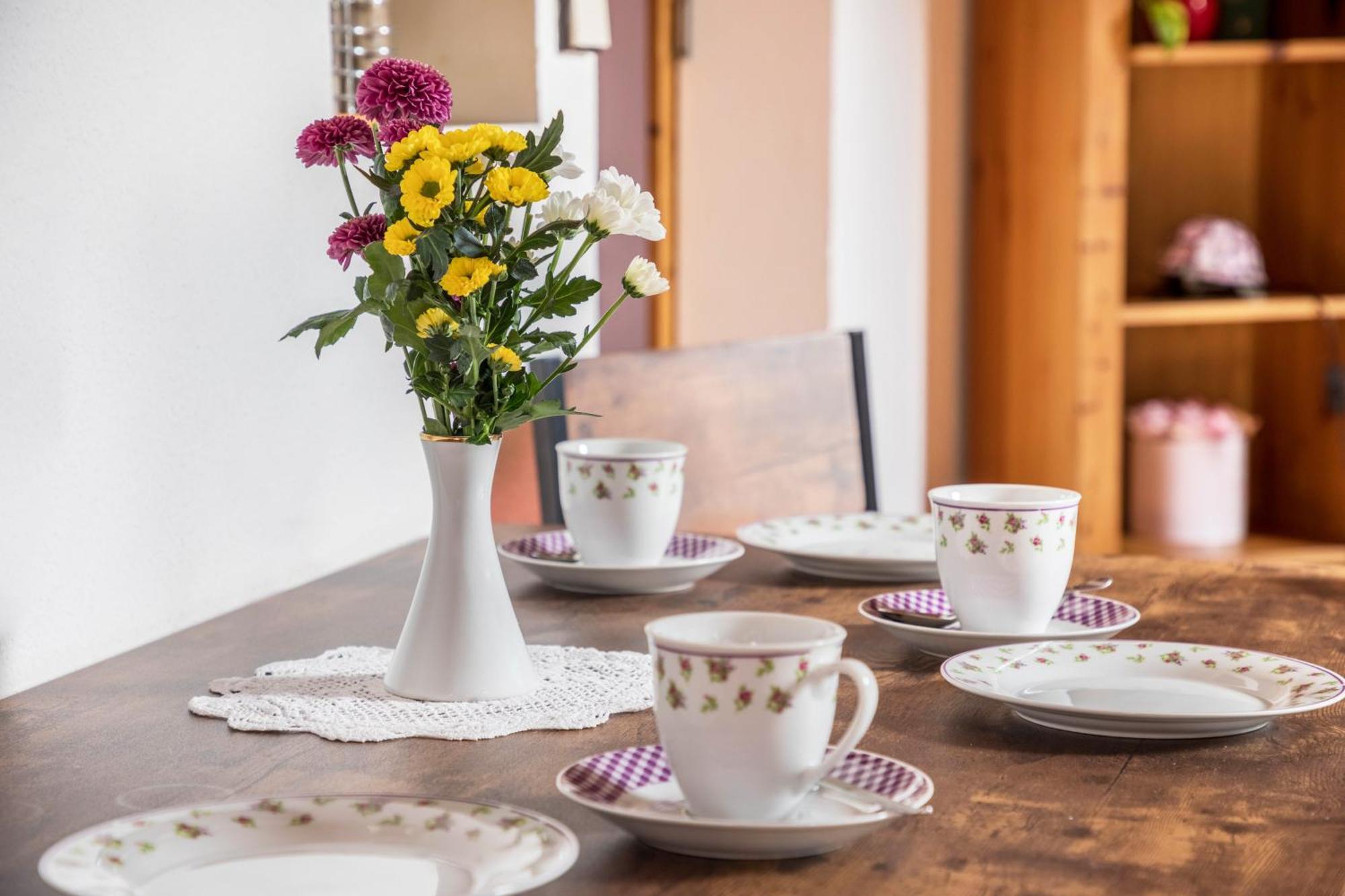 Apartmenthaus Ferienwohnungen Sila 바인슈타트 외부 사진